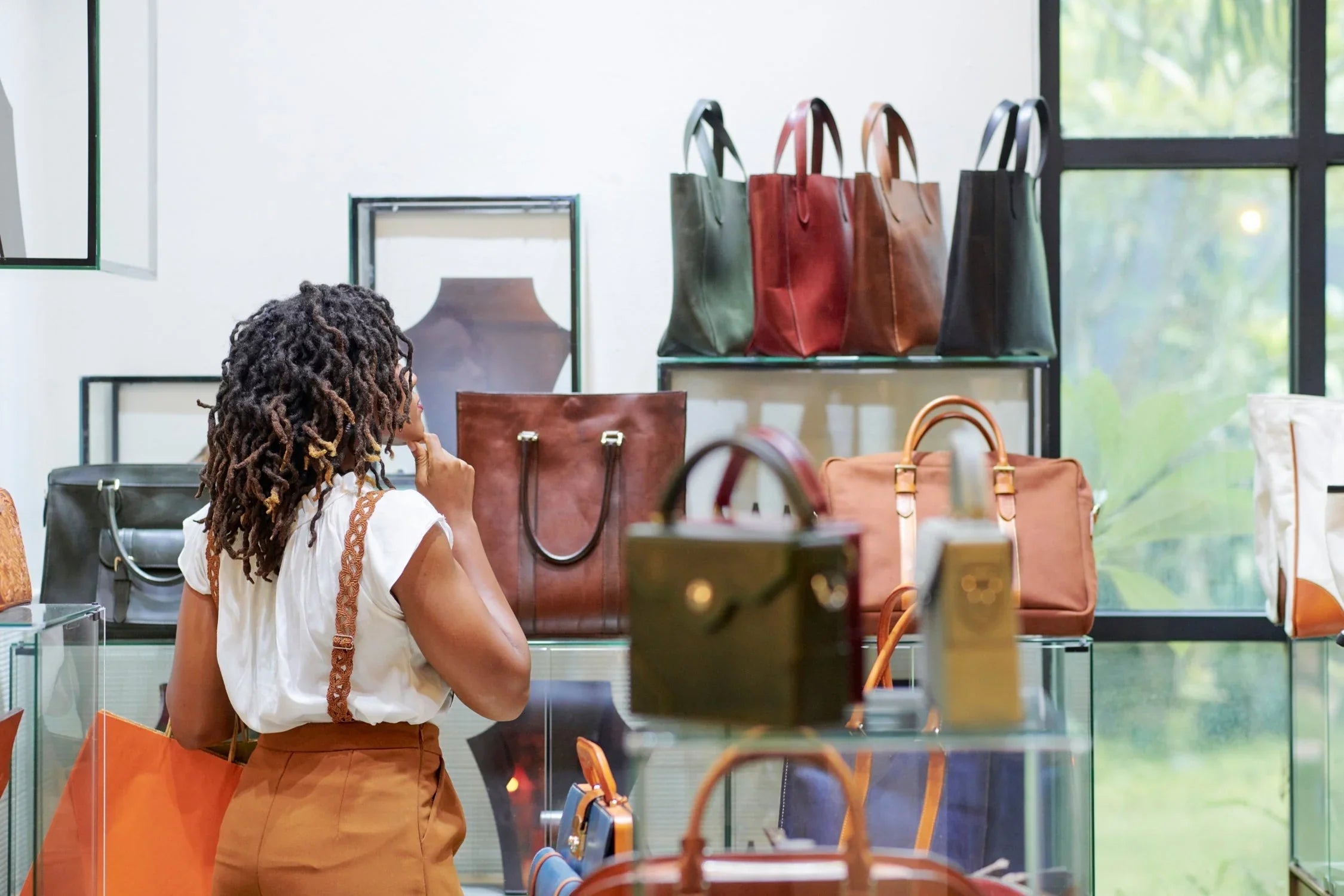 How to Choose the Perfect Handbag for Every Occasion