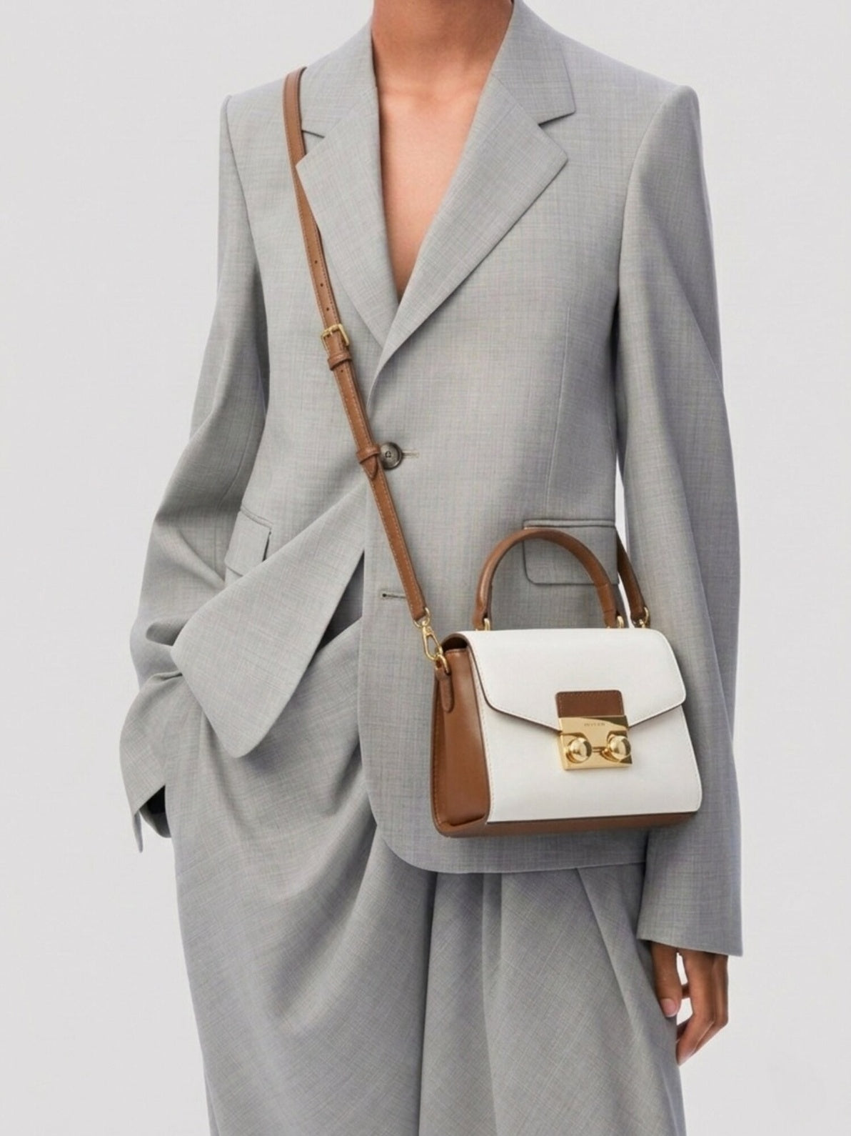 Savro  Hand / Sling Bag For Women